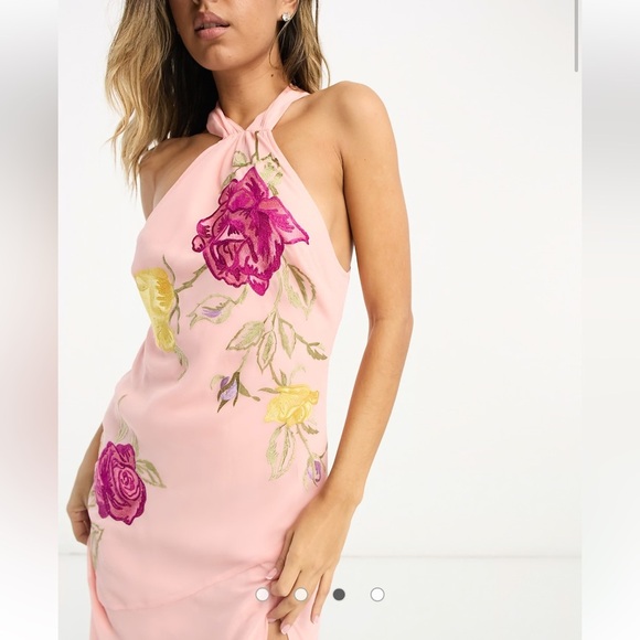 ASOS DESIGN embroidered split front halter midi dress in light coral size 8 - Picture 2 of 12